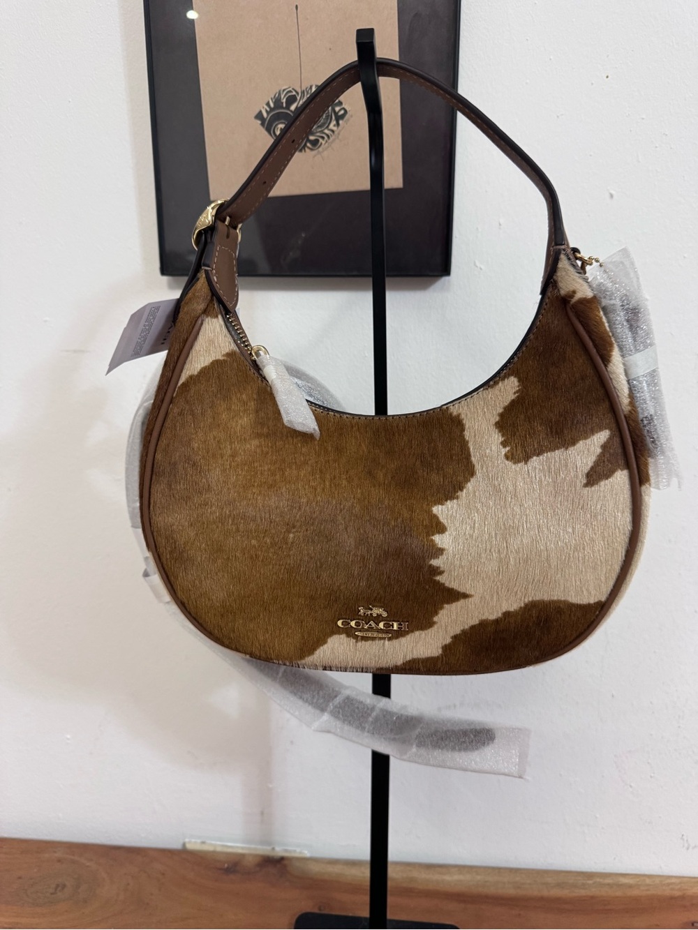Coach Cowhide Crescent Shoulder Bag in Brown and Cream - Picture 4 of 6